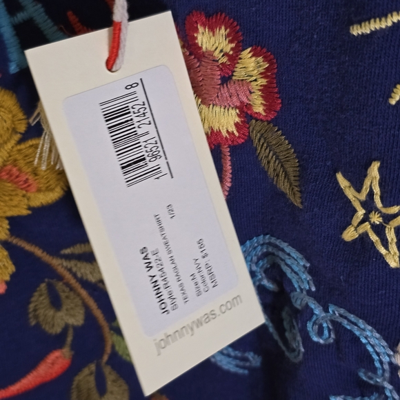Johnny Was Texas Raglan NWT Navy Sweater Embroidery M Sweatshirt - Picture 8 of 14